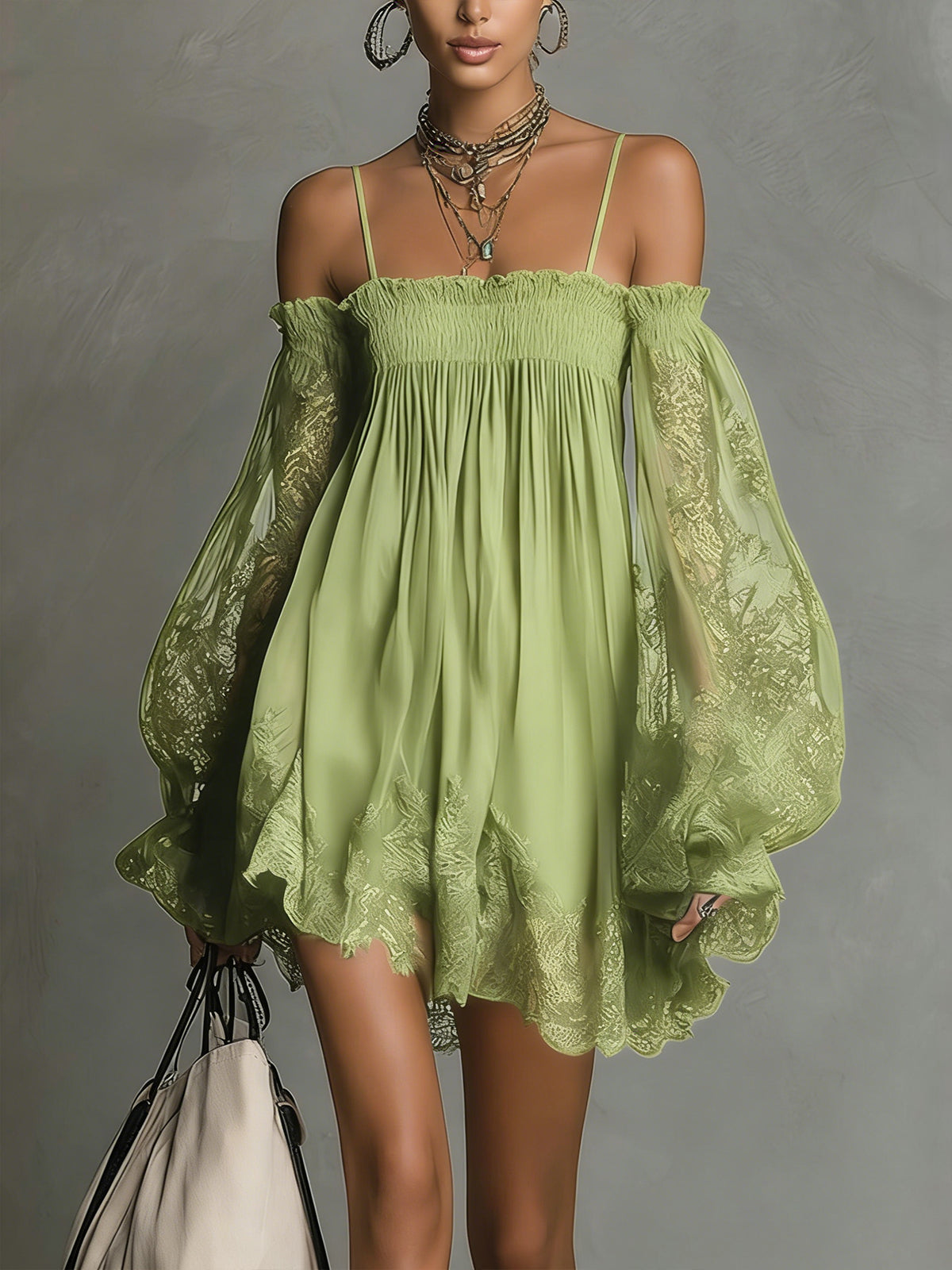 Naomi • Mini-jurkmet off-shoulder halslijn