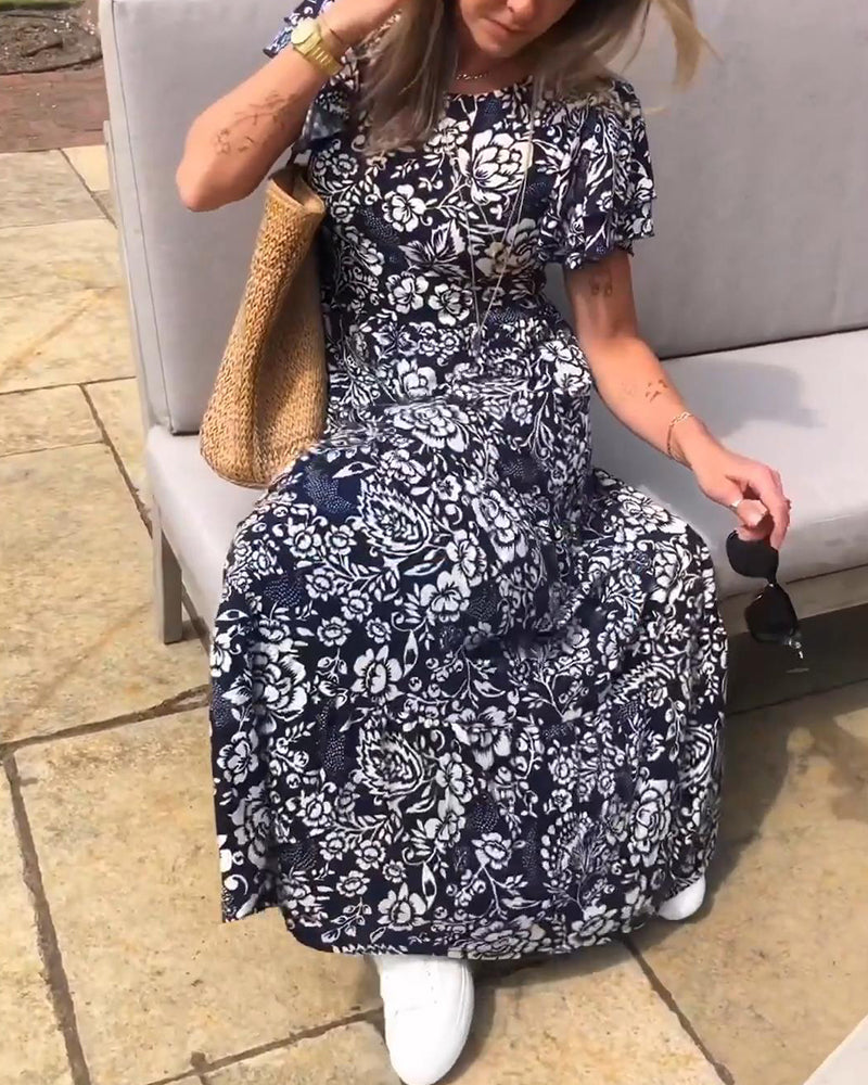 Laluna® | Lange jurk met korte mouwen en bloemenprint
