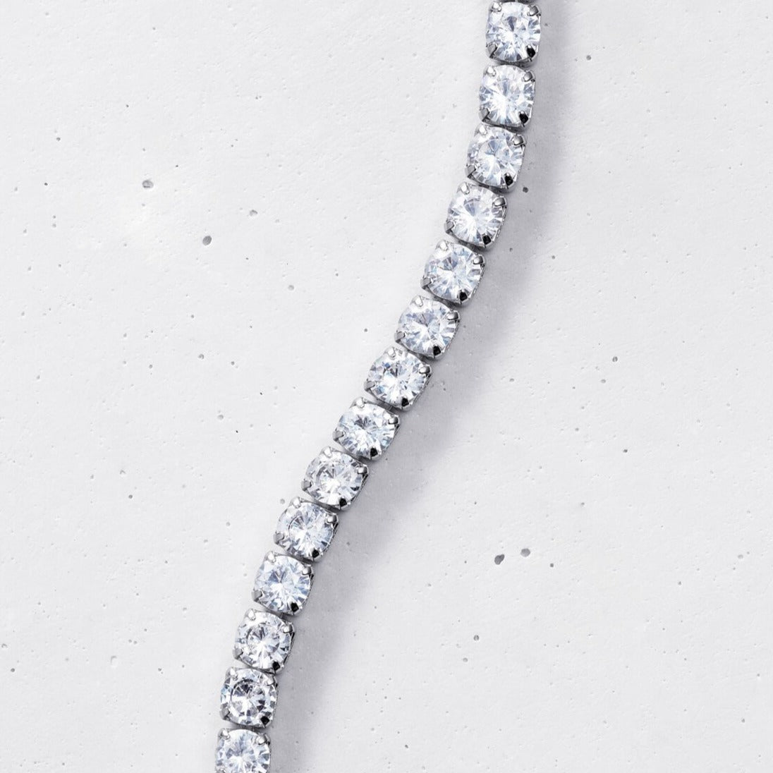 Linea Crystal Choker