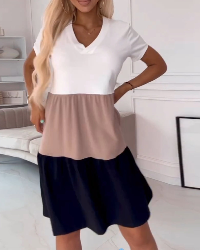 Laluna® | Casual Jurk met Korte Mouwen en Kleurblokontwerp