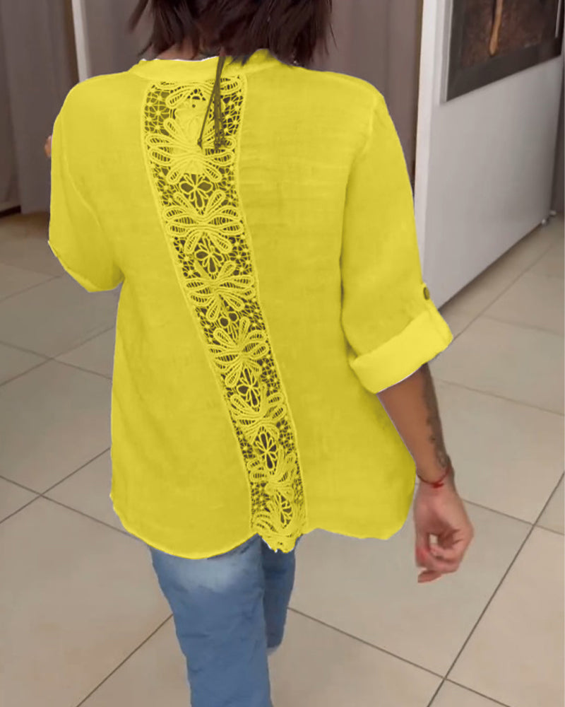 Effen shirt met zakken en eenvoudige knopen