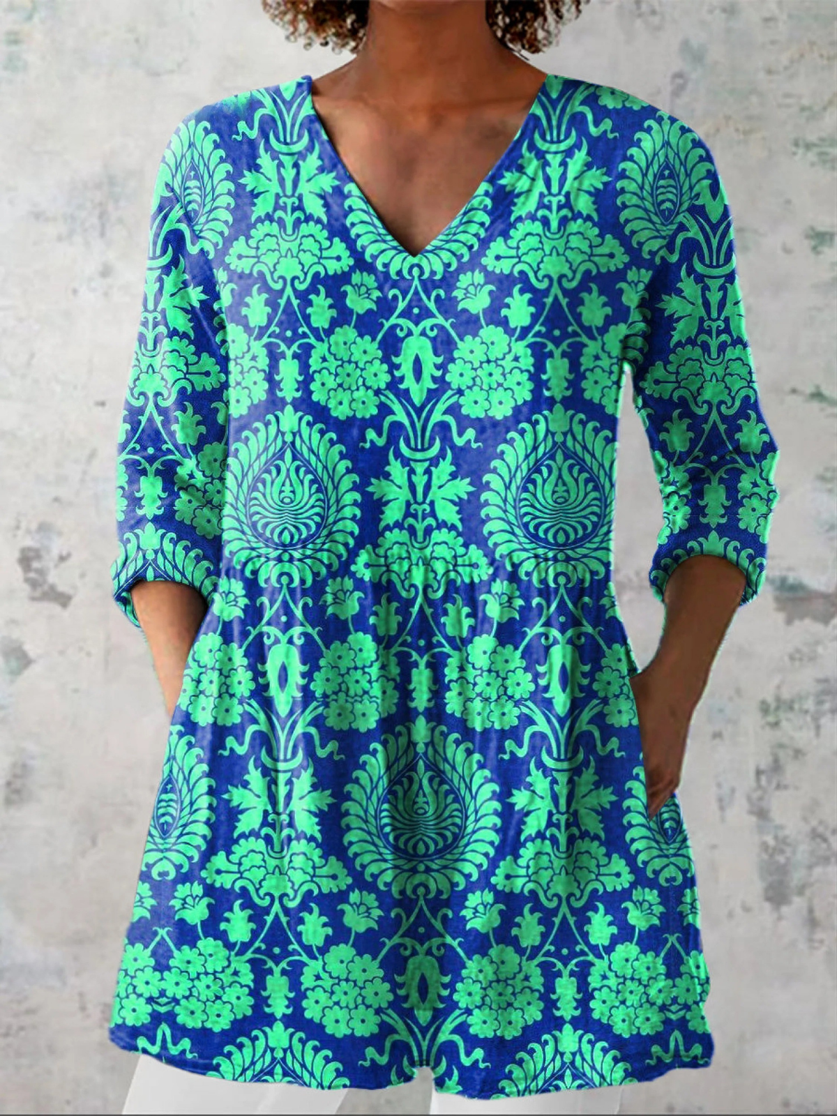 Romy | Lange Blouse met expressief patroon