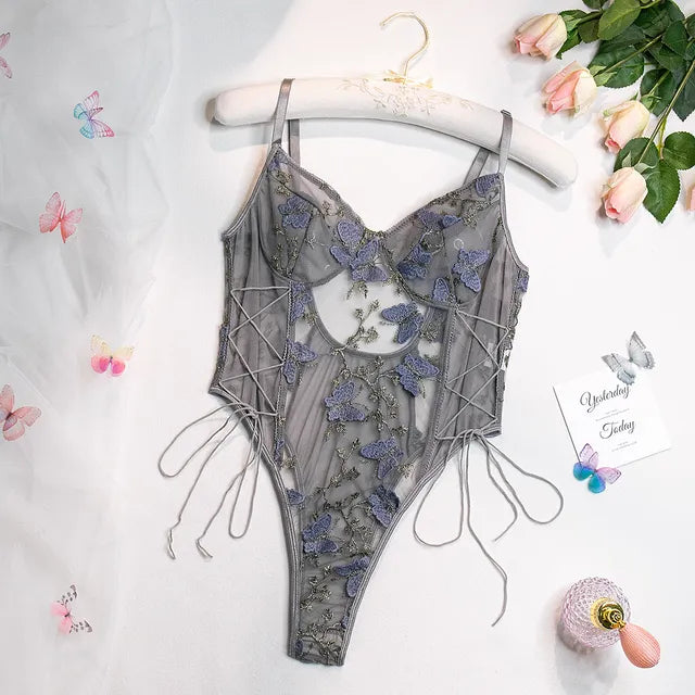 Laluna® | Geborduurde Vlinder Bodysuit