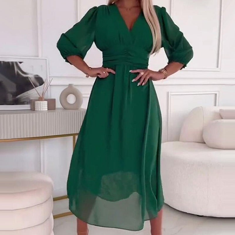 Laluna® | Chiffon Jurk met Puntige Halslijn