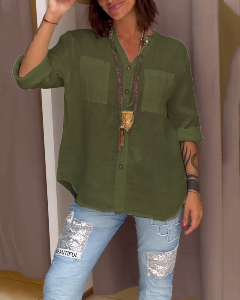 Effen shirt met zakken en eenvoudige knopen