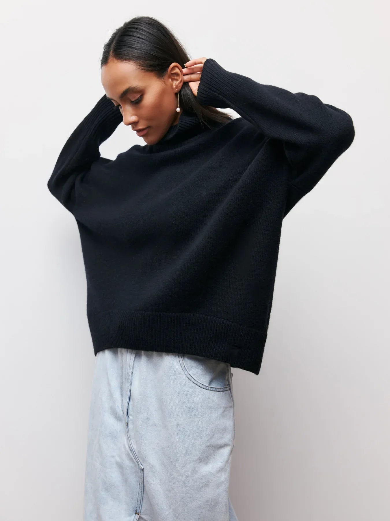 Laluna® | Cozy Neck Sweater